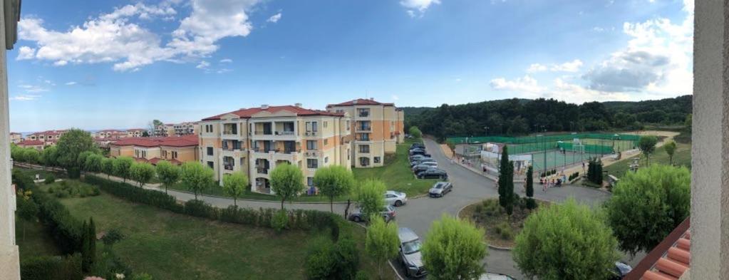 Apartments In Green Life Complex - 1 Bedroom And Studio ソゾポル エクステリア 写真