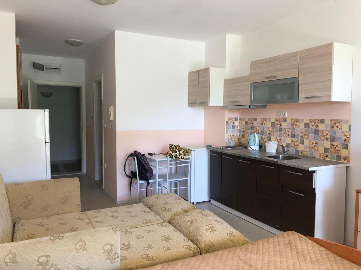 Apartments In Green Life Complex - 1 Bedroom And Studio ソゾポル エクステリア 写真