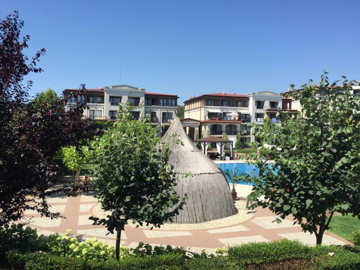 Apartments In Green Life Complex - 1 Bedroom And Studio ソゾポル エクステリア 写真